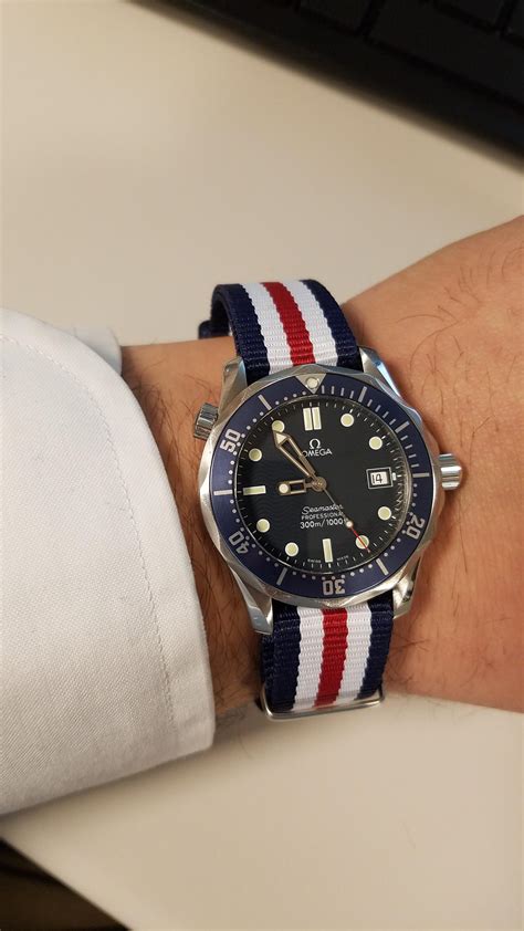 omega seamaster black nato strap